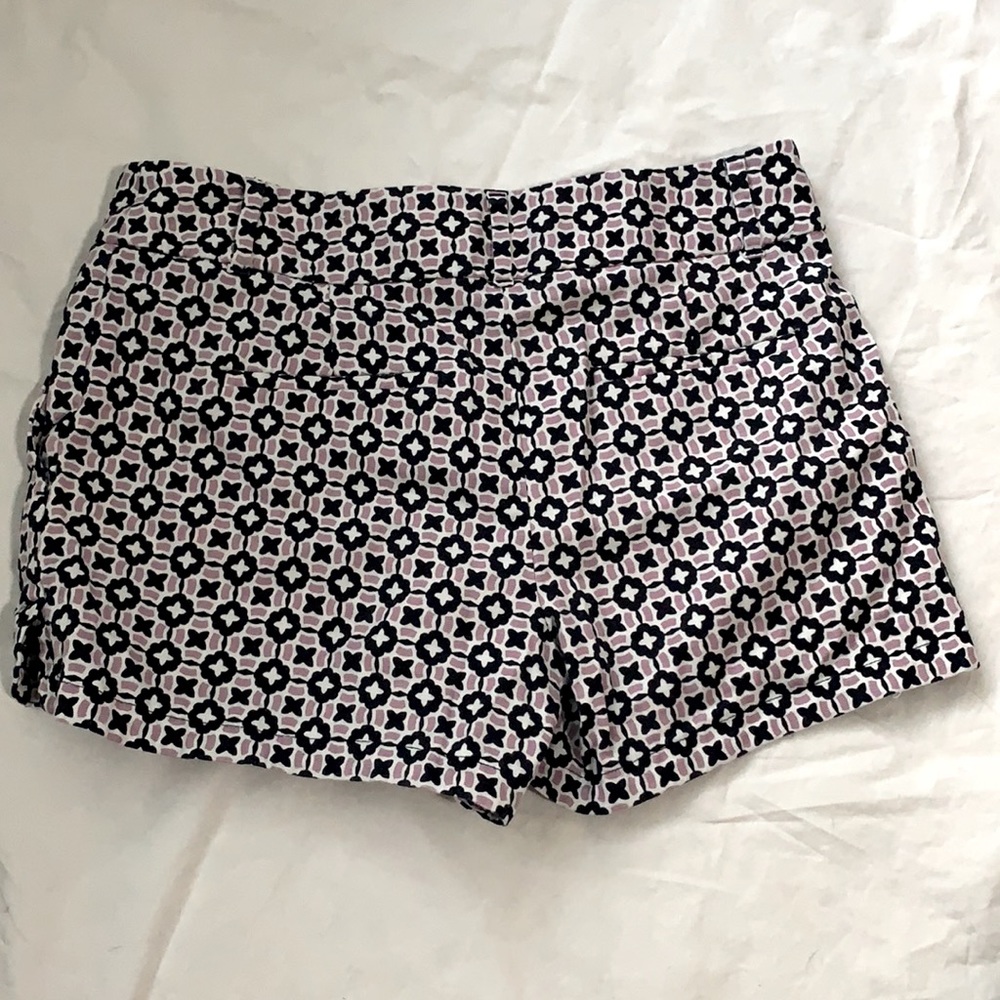 LOFT patterned shorts - Picture 2 of 3